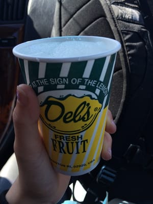 Del's Lemonade by null