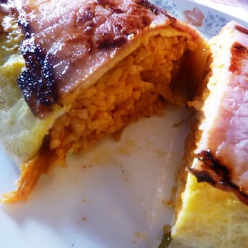 Harry's Café - Kim chee fried rice omelet - Breakfast & Brunch Near Me - Honolulu, Hawaii Harry's Café - Kim chee fried rice omelet - Breakfast & Brunch Near Me - Honolulu, Hawaii
