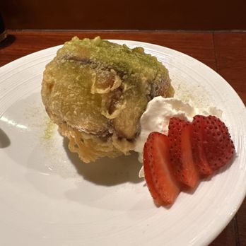 Umi Sake House - Green tea tempura ice cream - Sushi Bars Near Me - Seattle, Washington