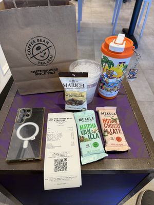 The Coffee Bean & Tea Leaf by null