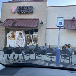 Tractor Supply - Firewood & cooking grill