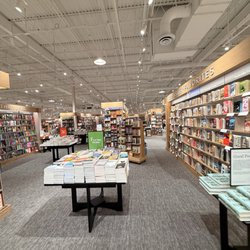 Barnes & Noble