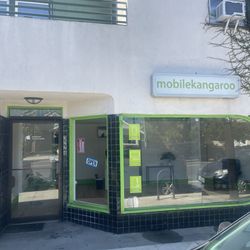 Mobile Kangaroo - Outside