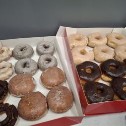 Howard's Donuts - Cordova