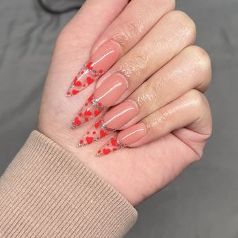 Hannah Beautybar - Valentine's nails - Nail Technicians Near Me Hannah Beautybar - Valentine's nails - Nail Technicians Near Me