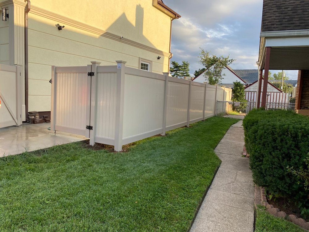 LEIVA FENCE Updated October 2024 219 Photos 209 Babylon Tpke, Roosevelt, New York Fences