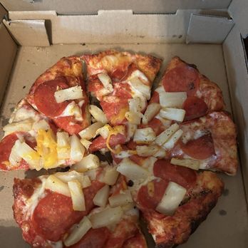 Sam's Pizza - Small pepperoni and pineapple pizza - Sandwiches Near Me - Fresno, California Sam's Pizza - Small pepperoni and pineapple pizza - Sandwiches Near Me - Fresno, California