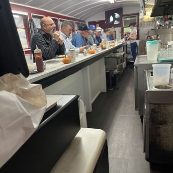 Chet's Diner - Cheers of Diners - Diners Near Me - Northborough, Massachusetts