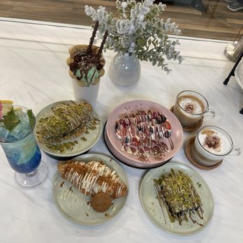 Pinochio - Desserts Near Me - North York, Ontario