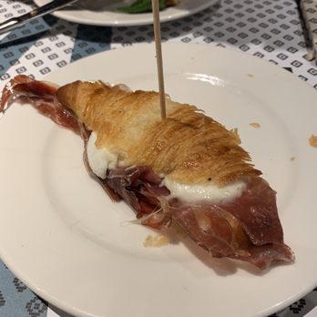 Vinitus - Mini croissant with jabugo ham - Tapas Bars Near Me - Barcelona, B Vinitus - Mini croissant with jabugo ham - Tapas Bars Near Me - Barcelona, B