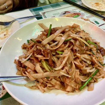 Ken Kee - Chow fun - Seafood Near Me - Chicago, Illinois Ken Kee - Chow fun - Seafood Near Me - Chicago, Illinois