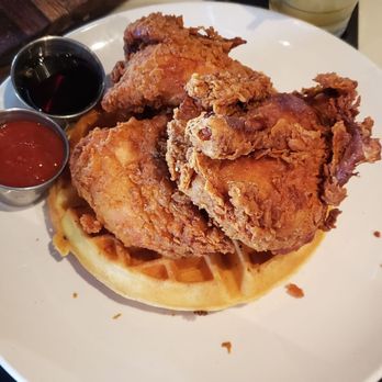 Union Public House - Chicken waffle - American Near Me - Tucson, Arizona Union Public House - Chicken waffle - American Near Me - Tucson, Arizona