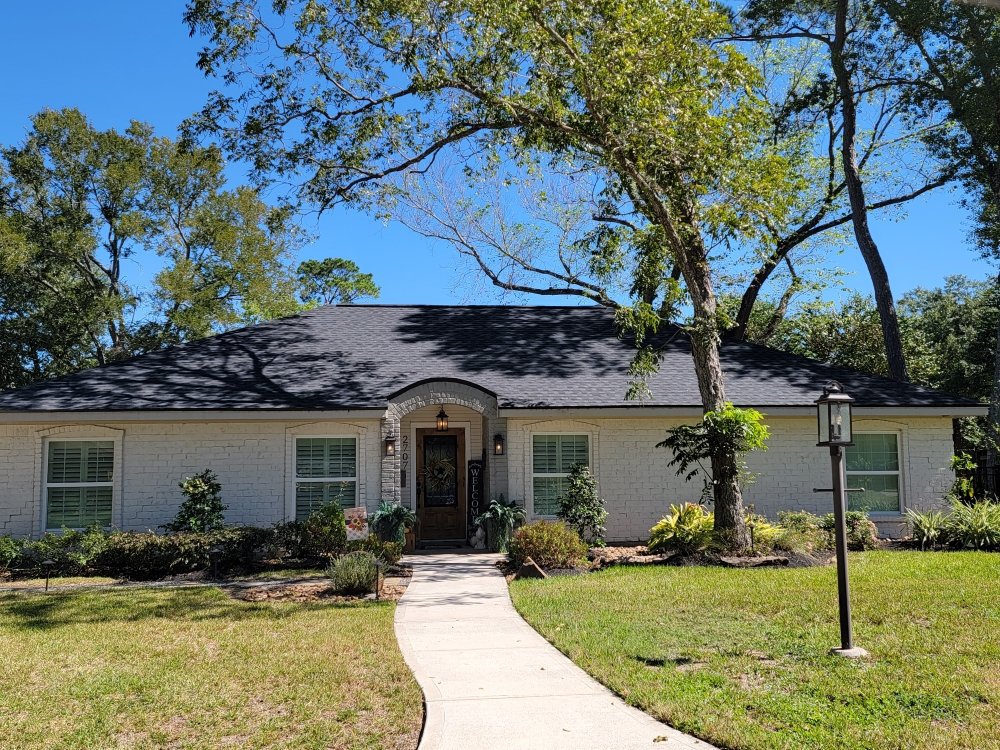 Slide of Dave's Discount Roofing