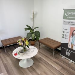 W Geriatrics - Lounge area. Won't spend much time here because there is little to no wait when you arrive for your appointment