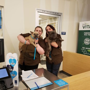 Petco - Groot & Remie getting ready for their bath! - Pet Stores Near Me - Huntington Beach, California Petco - Groot & Remie getting ready for their bath! - Pet Stores Near Me - Huntington Beach, California