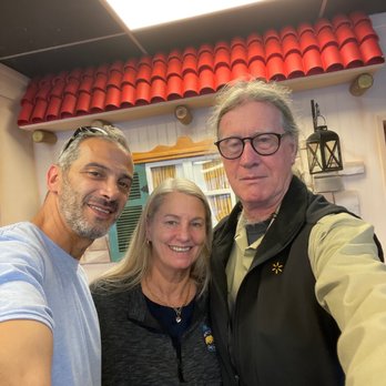 Cambria Cafe - American Near Me - Cambria, California