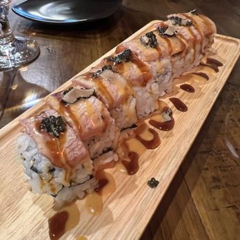 Maguro - Sushi Bars Near Me - Brookline, Massachusetts