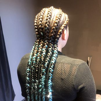 Persistent Beauty - Bella selected a hair which is an ombré turquoise color. She even added the accessories at no extra charge - Hair Stylists Near Me - Rancho Cordova, California