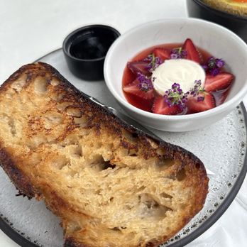 Destroyer - French toast which is just sourdough - New American Near Me - Culver City, California