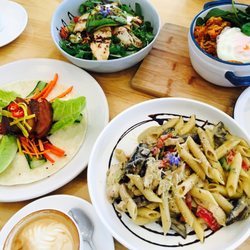 Willow - Chicken Caesar salad, Korean Kimchi fried rice, Pork Belly wrap and Chicken pasta #scrumptious