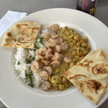 Sawtooth Luce's - Curry chickpea with garlic shrimp - American Near Me - Stanley, Idaho