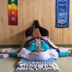 Brooke West Yoga - Therapeutic relaxation
