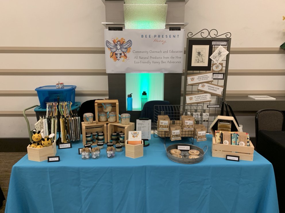 Bee Present Honey - beekeeping in Willis, MI