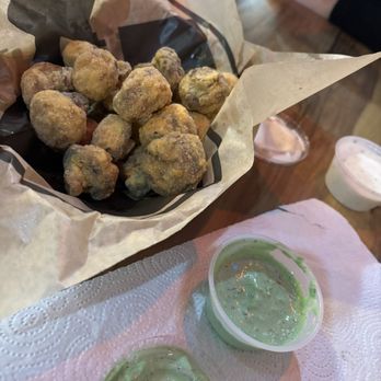 Wade's Place - Fried mushrooms. Ranch - Seafood Near Me - Chandler, Texas Wade's Place - Fried mushrooms. Ranch - Seafood Near Me - Chandler, Texas