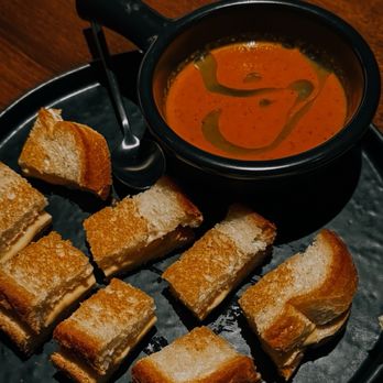 Red Ryder - TOMATO BISQUE & GRILLED CHEESE BITES(VEG) - Cocktail Bars Near Me - Plymouth, Michigan