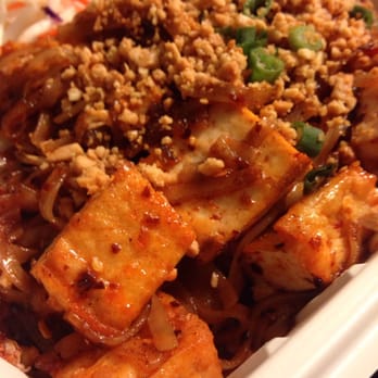 Thai Siam Restaurant - Paparazzi swoop in for daring close-ups of tofu! Oh, my! - Thai Near Me - Seattle, Washington Thai Siam Restaurant - Paparazzi swoop in for daring close-ups of tofu! Oh, my! - Thai Near Me - Seattle, Washington