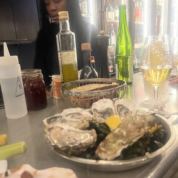 L'Avant Comptoir de la Mer - Oysters and our kind server. - Seafood Near Me - Paris, 75 L'Avant Comptoir de la Mer - Oysters and our kind server. - Seafood Near Me - Paris, 75