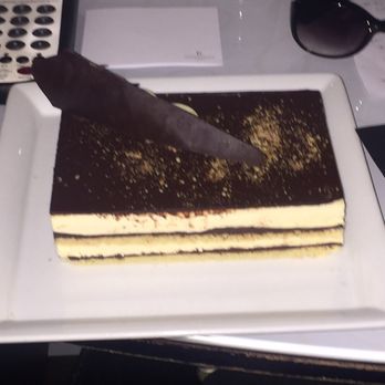 Renaissance Paris Arc de Triomphe Hotel - Surprise Tiramisu cake from Hotel - Hotels Near Me - Paris, 75 Renaissance Paris Arc de Triomphe Hotel - Surprise Tiramisu cake from Hotel - Hotels Near Me - Paris, 75