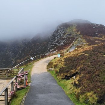 Slieve League - Up to hiking trails - Landmarks & Historical Buildings Near Me - Carrick, DL