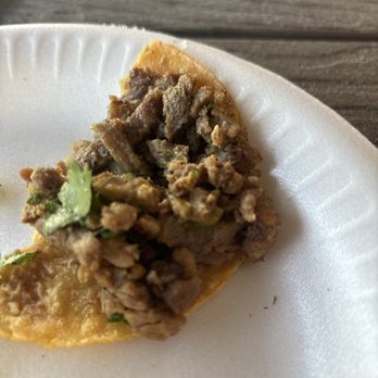 Jalisco's tacos - Tacos de asada - Tacos Near Me - Tulare, California