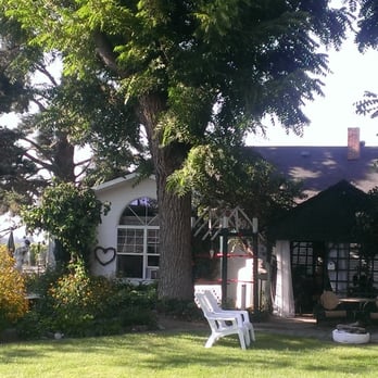 Cozy Rose Inn - Bed & Breakfast Near Me - Grandview, Washington Cozy Rose Inn - Bed & Breakfast Near Me - Grandview, Washington