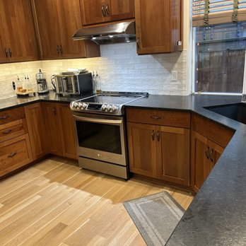 J Leahy Construction - Kitchen - General Contractors Near Me - Damascus, Oregon J Leahy Construction - Kitchen - General Contractors Near Me - Damascus, Oregon