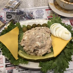 The Parlor House - Ordered tuna with no bread and they brought me this delightful plate!