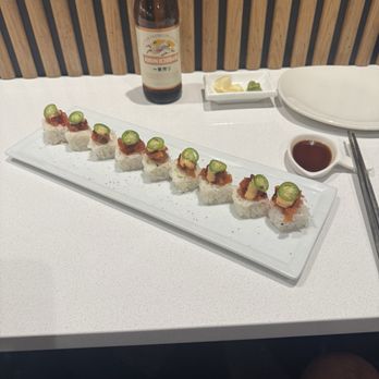 Raw - Garlic Tuna Roll - Sushi Bars Near Me - Ruston, Louisiana