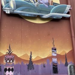 Groovycosta Mural