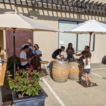 Côte West - Wine Tasting Room Near Me - Oakland, California
