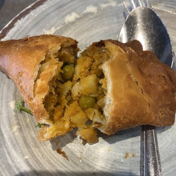 Zareen's - Veggie Samosas 2 Piece - Halal Near Me - Mountain View, California Zareen's - Veggie Samosas 2 Piece - Halal Near Me - Mountain View, California