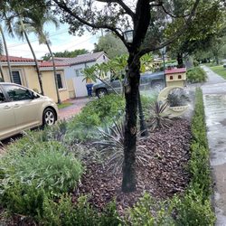 M Kairos Lawn Service - Island front yard patio.