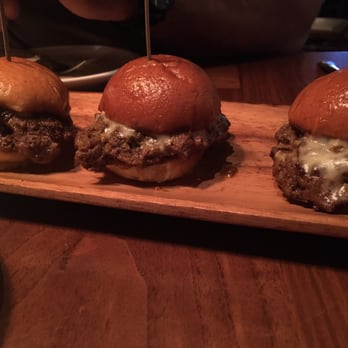 Barrel & Bushel - Bars Near Me - Tysons Corner, Virginia