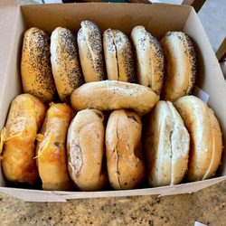 Bagel Street Cafe - Poppyseed, cheddar and jalapeño, cinnamon and raisin, and Asiago bagels, in a bakers dozen box! Yummy.