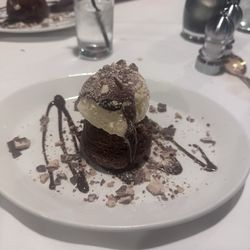Lake Tahoe Paint And Sip - Molten lava cake dessert