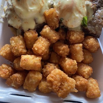 Button Up Cafe - Short rib eggs benedict with taters - Breakfast & Brunch Near Me - Pearl City, Hawaii