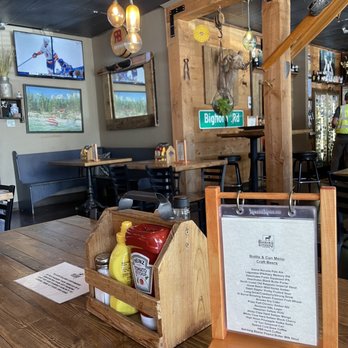 Bighorn Tavern - Bars Near Me - Reno, Nevada