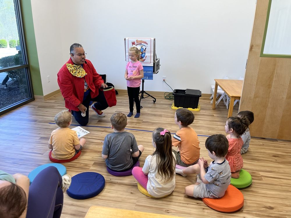 Social spots from Comedy Kids Magic