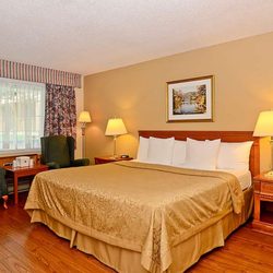 Country Squire Resort - Guest room
