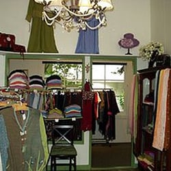 Marita's Boutique - Http://members.seemonterey.com/maritasboutique/